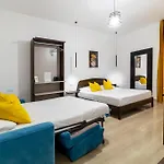 Greco לינה וארוחת בוקר פומפיי