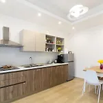 Greco לינה וארוחת בוקר 3*